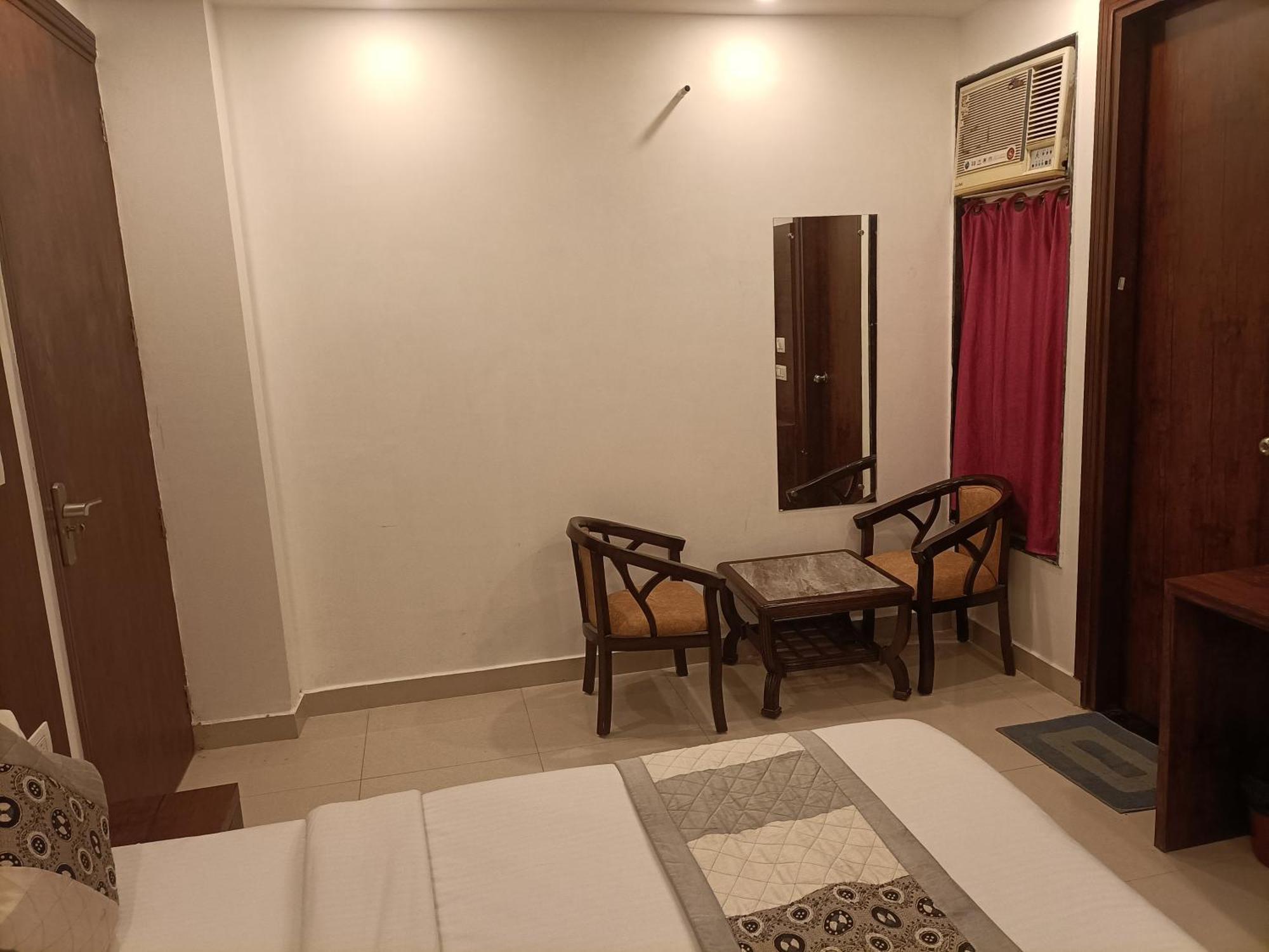 Hotel Vista Premium Tark A Family Hotel Near Igi Airport Delhi Yeni Delhi Dış mekan fotoğraf