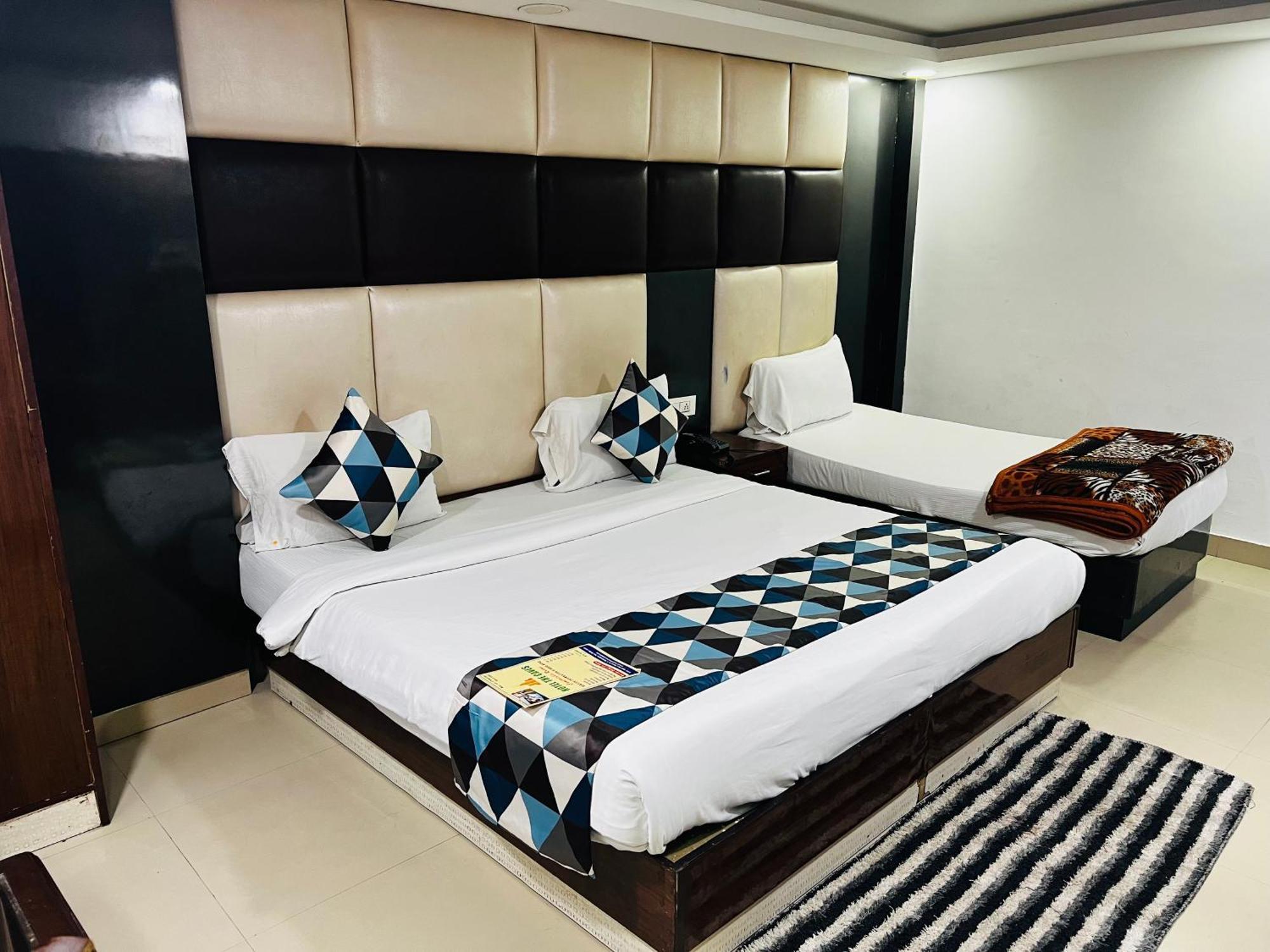 Hotel Vista Premium Tark A Family Hotel Near Igi Airport Delhi Yeni Delhi Dış mekan fotoğraf